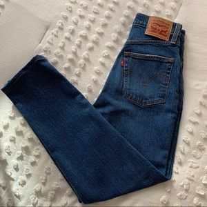 Levi’s Ribcage Straight Leg Jeans
